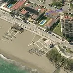 Playamar Primera Linea De Playa Urb. La Farola * 托雷莫利诺斯