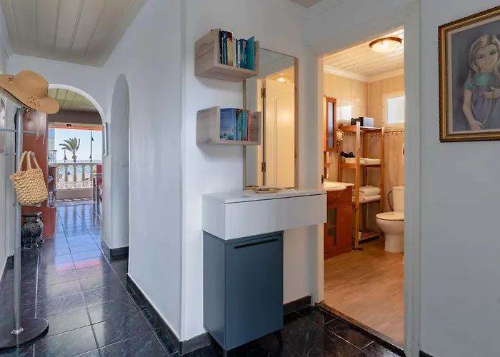 Playamar Primera Linea De Playa Urb. La Farola Apartamento *